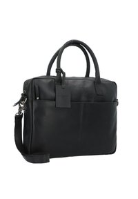 Sacoche pour ordinateur portable en cuir noir avec double poignées, bandoulière détachable, poche avant et détail de logo embossé. Texture lisse, forme rectangulaire.