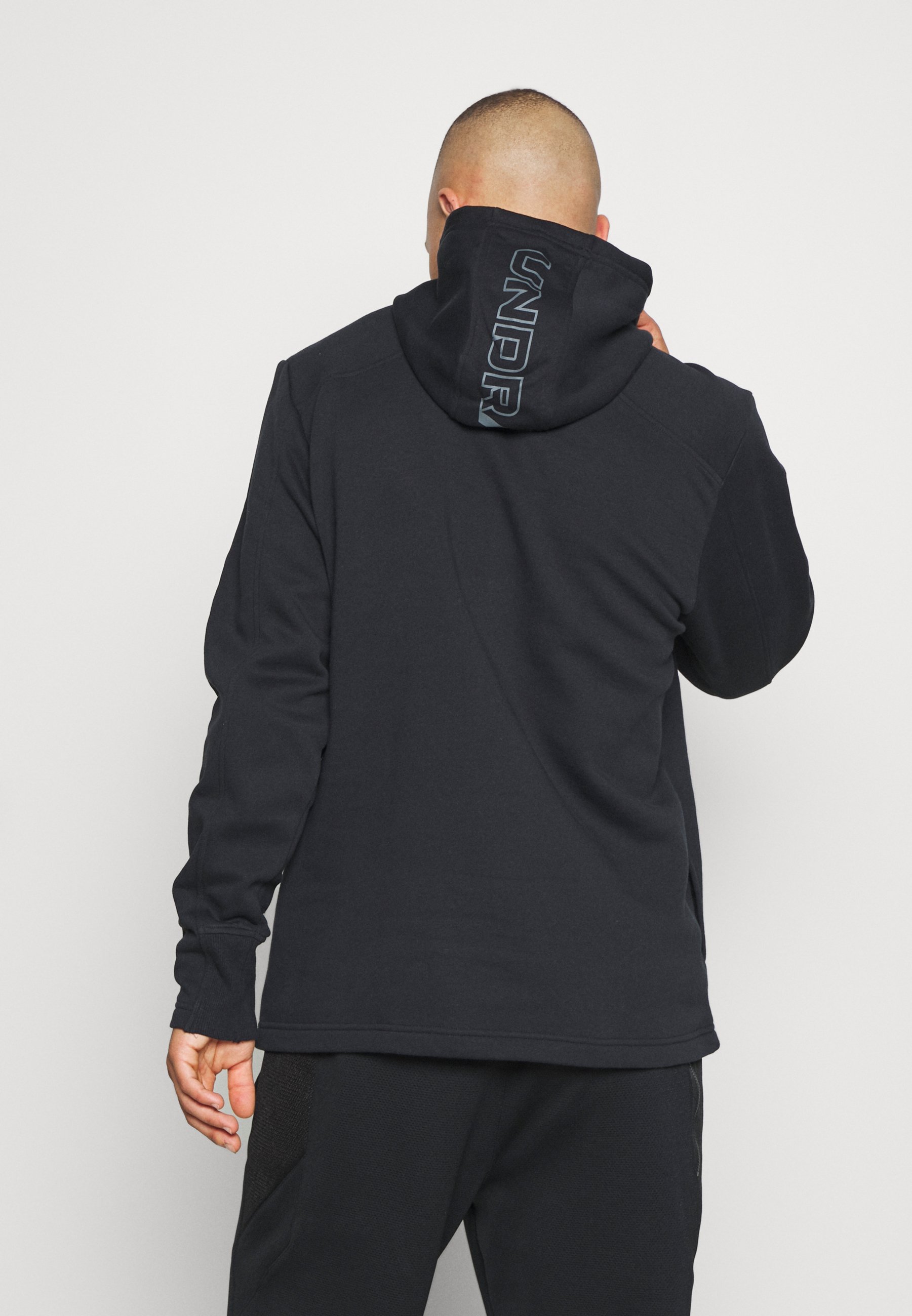 sweat capuche under armour