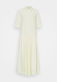 Robe midi jaune clair avec manches courtes, patte de boutonnage à l'avant, col classique et détail de jupe froncée à la taille.