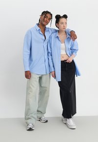Thumbnail Image 3