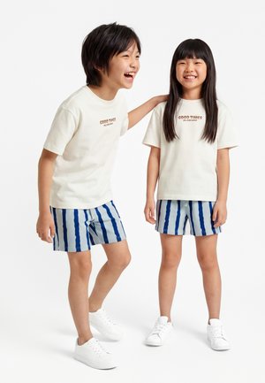 Friboo by Zalando, TODDLER SET - T-SHIRT & SHORTS - Тениска с щампа - white/blue