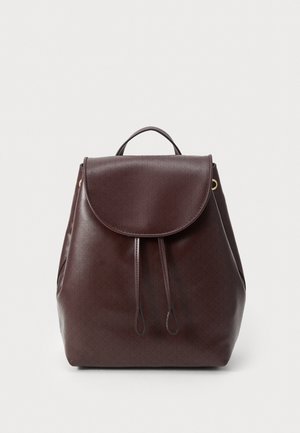 EMBLEM FLAP BACKPACK - Zaino - fudge