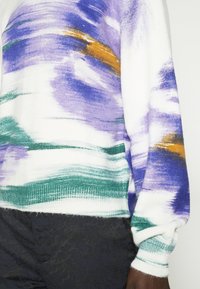 Desigual Svetr - white