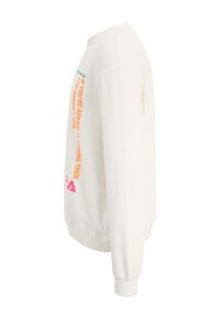 Felpa di colore crema chiaro con scollatura rotonda. Presenta testo multicolore in arancione, verde e rosa. Include polsini e orlo a coste. Logo Fila sull'orlo.
