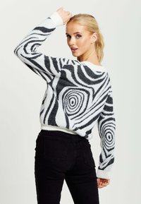 Liquorish FLUFFY - Cardigan - black