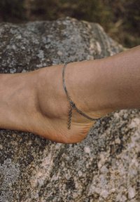 modabilé SINGAPORE Fußschmuck Singapurkette - Fußkettchen - schwarzfarben