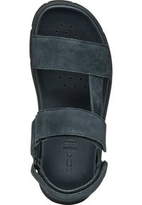 Sandalo in pelle nera con ampie cinghie regolabili, parte superiore perforata, soletta imbottita e suola in gomma per un maggiore comfort e aderenza.