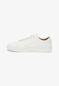 Trainers Mens Boss Gary Tenn Light Beige Made In Italy - RRP £389 Trainers Mens Boss Gary Tenn Light Beige Made In Italy - RRP £389