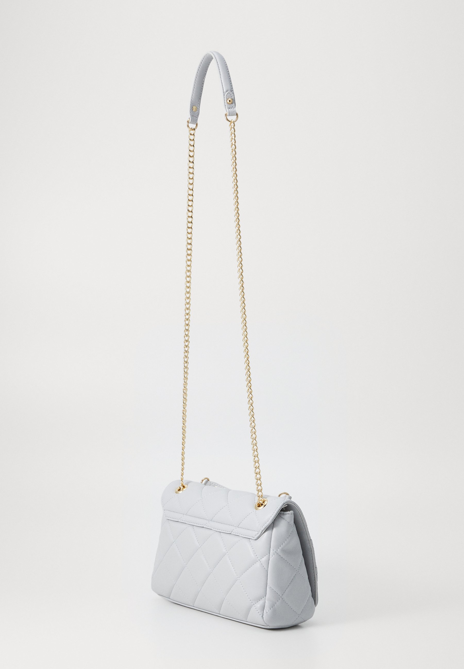 人気【Valentino Bags】Ada ロゴ キルト クロスボディ バッグ 白 Valentino Bags Ada Quilted Bianco Cross-Body Bag