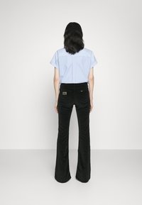 LOIS Jeans RAVAL  - Flared Jeans - shiny micro