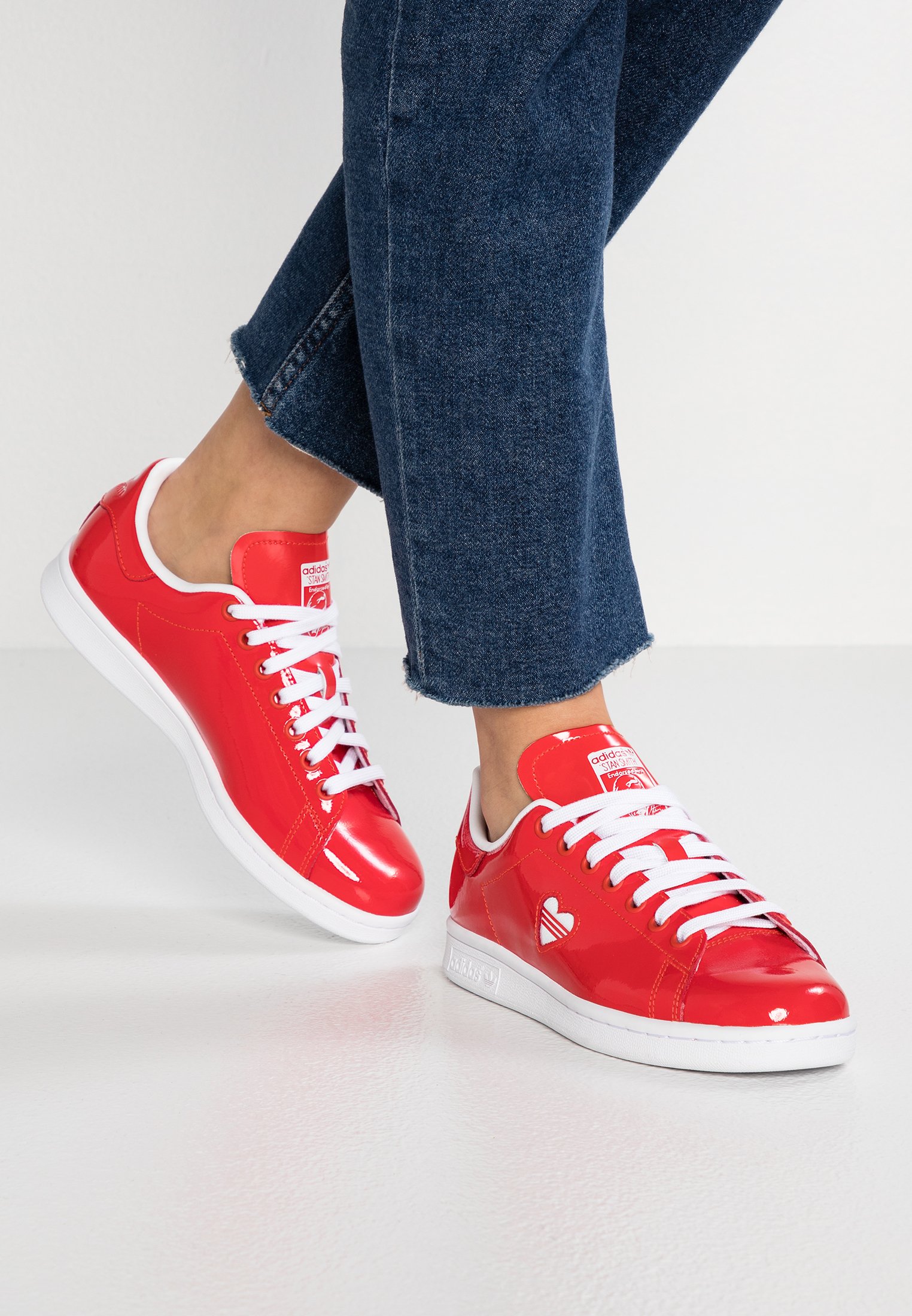 stan smith white active red