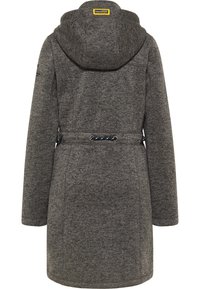 Šedý kabát z vlněné směsi s kapucí, vybavený stahovací šňůrkou v pase, dlouhými rukávy a texturovanou tkaninou s jemným vzorem.