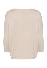 Beige, leichter Strickpullover mit weitem Ausschnitt und Dreiviertelärmeln. Glatte Textur und leicht lockere Passform mit einer Mittelnaht.