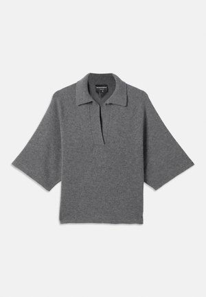 Gray knit pullover with a collar, half-open neckline, and wide sleeves. Soft texture and relaxed silhouette for comfort.