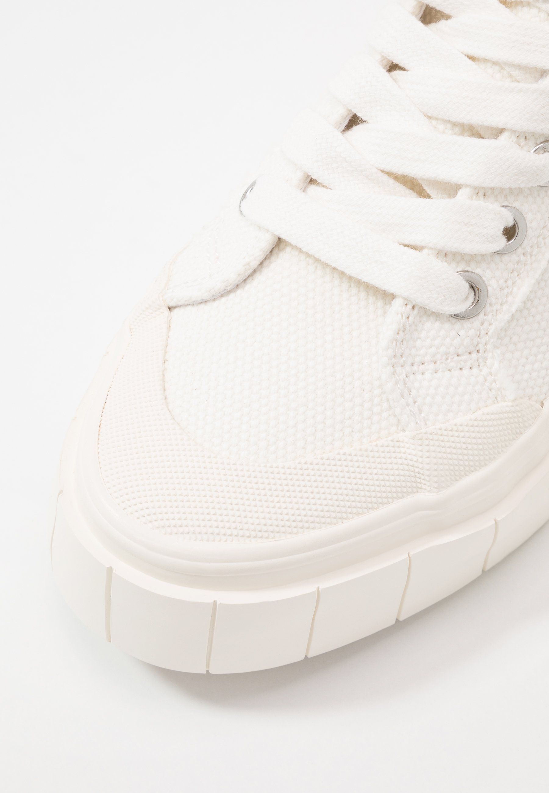 Good News JUICE Høye joggesko white Zalando.no Good News JUICE Høye joggesko beige Zalando.no