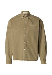 Olivgrünes Hemd aus weichem Stoff mit Knöpfen, langen Ärmeln, spitzem Kragen und dezentem, auf der linken Brust eingesticktem Logo.