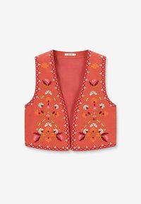 Gilet rouge brodé présentant des motifs floraux, des accents géométriques, un col en V et une conception à ouverture frontale. Fabriqué en tissu léger.