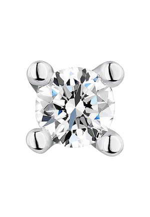 Pendiente de aro con diamante redondo que presenta una piedra clara multifacética sujeta por cuatro garras de plata pulida, con acentos redondos.