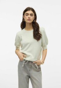 Vero Moda VMDOFFY 2/4 O-NECK GA NOOS - T-shirt basic - milky green