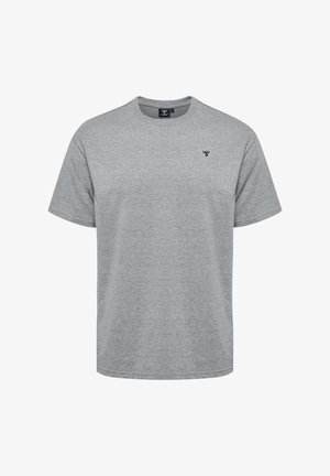 Grijze katoenen T-shirt met een ronde halslijn en korte mouwen. Heeft een klein zwart-wit bijlogo op het linkerborstgebied.