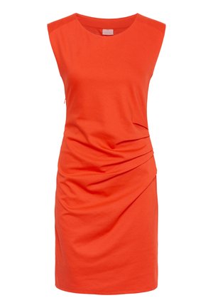 Robe sans manches en coton orange avec un col rond et des détails plissés sur le côté, créant de la texture et une silhouette ajustée.