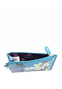 Blaues Lederportemonnaie mit floralem Design, RFID-Schutzfunktion, Reißverschluss und lila floral gemustertem Innenraum.