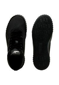Pantofi sport negri cu o parte superioară texturată, vârf rotund și talpă cu un model circular. Prezintă o guler căptușit și șireturi negre. Logo pe limbă.