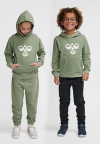 Hummel CUATRO  - Hoodie - hedge green