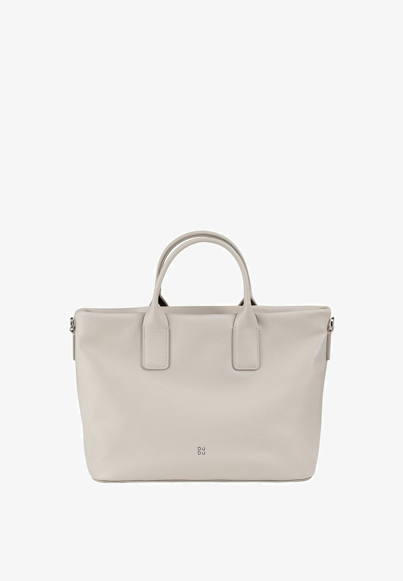 Borsa tote in pelle beige con manici corti, chiusura con zip e logo "DU DU" impresso sulla parte anteriore. Texture liscia e design minimalista.