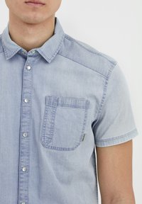Blend BHSHIRT - Formální košile - denim light blue