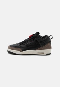 Niewybrane, black/university red/palomino/phantom