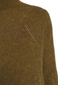 mbyM Neule - olive