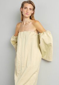 By Malene Birger EXCLUSIVE AIA - Alkalmi viselet - pearl