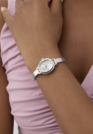 Guess PENELOPE - Karóra - silver tone