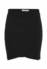 Jupe portefeuille noire en tissu doux avec une texture lisse. Présente une taille ajustée et un ourlet asymétrique. Pas de matériel visible.
