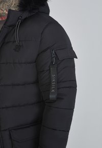 Thumbnail Image 4