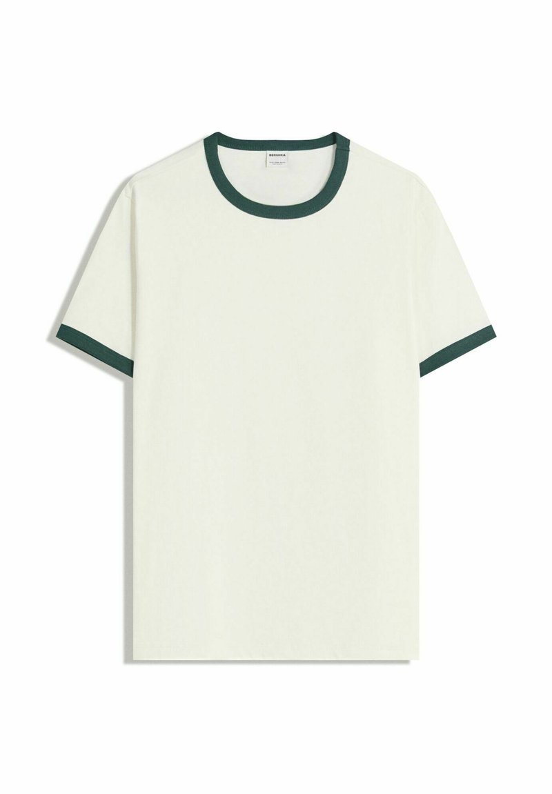 T-shirt à manches courtes en coton écru avec col et poignets côtelés verts foncés. Coupe classique avec une texture lisse. Sans motifs ni graphiques.
