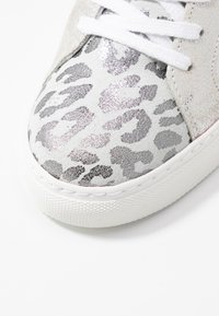 Steven New York SAVAX - Trainers - white