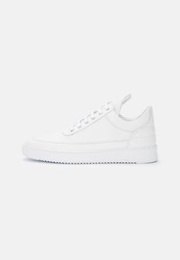 Unselected, all white