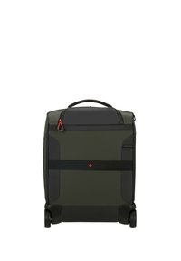 Trousse de voyage à roulettes de couleur vert foncé, avec une poignée robuste, des accents noirs, des roues lisses et une sangle horizontale sur le devant.