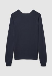 Marineblauer Pullover mit rundem Ausschnitt, langen Raglanärmeln und glatter Strickstruktur. Die Rückansicht zeigt keine zusätzlichen Muster oder Details.