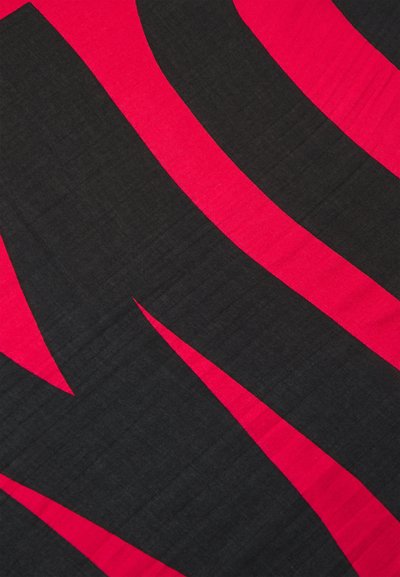 Main image 3, Enlarge