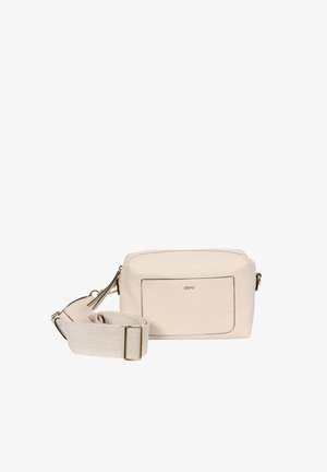 Beige Leder-Umhängetasche mit strukturierter Oberfläche, Reißverschluss oben, Fronttasche und einem gewebten, verstellbaren Riemen mit einem Metallverschluss.