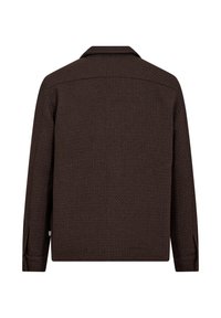 Brun struktureret jakke med krave, sidelommer og knapmanchetter, prydet med et firkantet mønster og en lige silhuet.