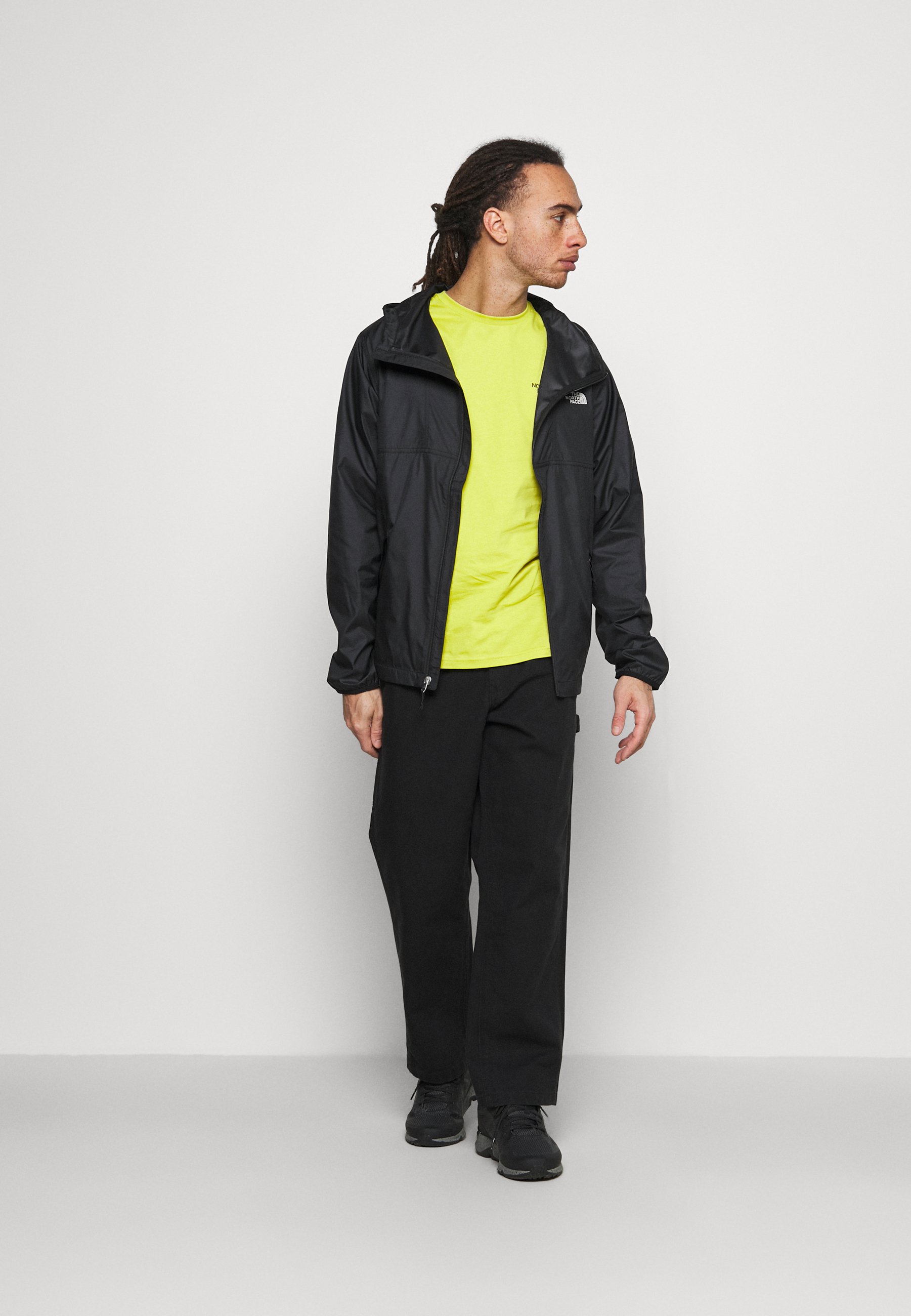 the north face windrunner