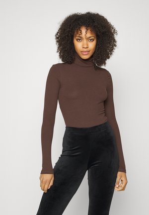 Pieces PCKITTE ROLLNECK - Topper langermet - chicory coffee