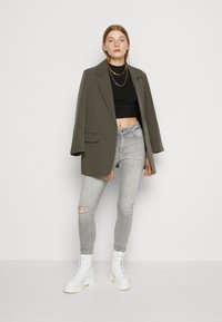 ONLY dam top ONLDORSI - Medium Grey Denim