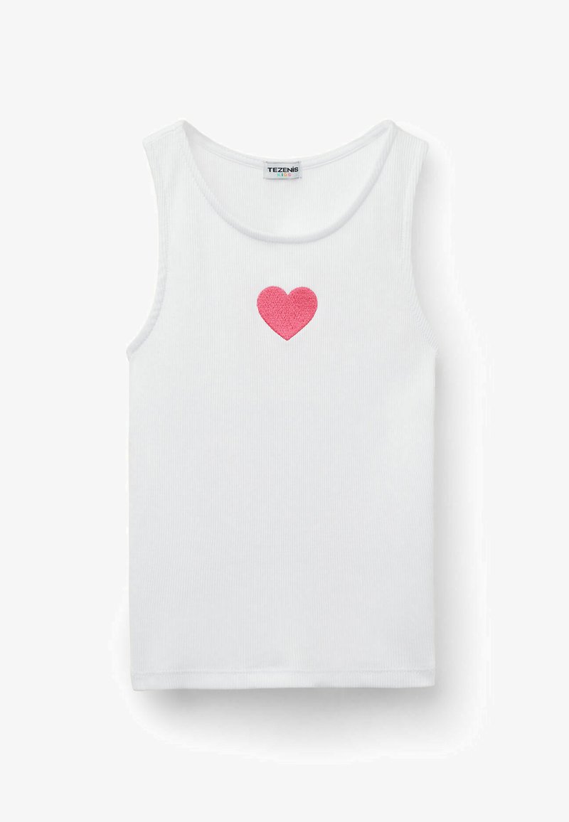Biały bawełniany top na ramiączkach o ryflowanej fakturze, z różowym haftowanym sercem na środku. Okrągły dekolt i bezrękawnik.