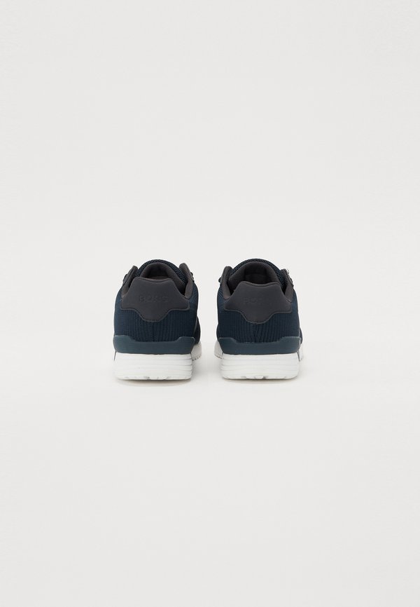Trainers - nv004