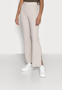 Gina Tricot Petite Tygbyxor - beige